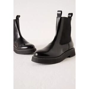 New Pilcro Leather Black Chelsea Boots - EU 40 (9.5-10.0 US)